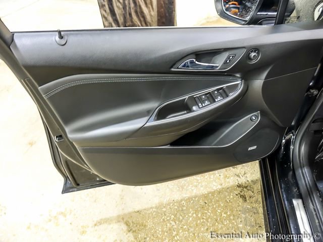 Used 2018 Chevrolet Cruze Premier image 19