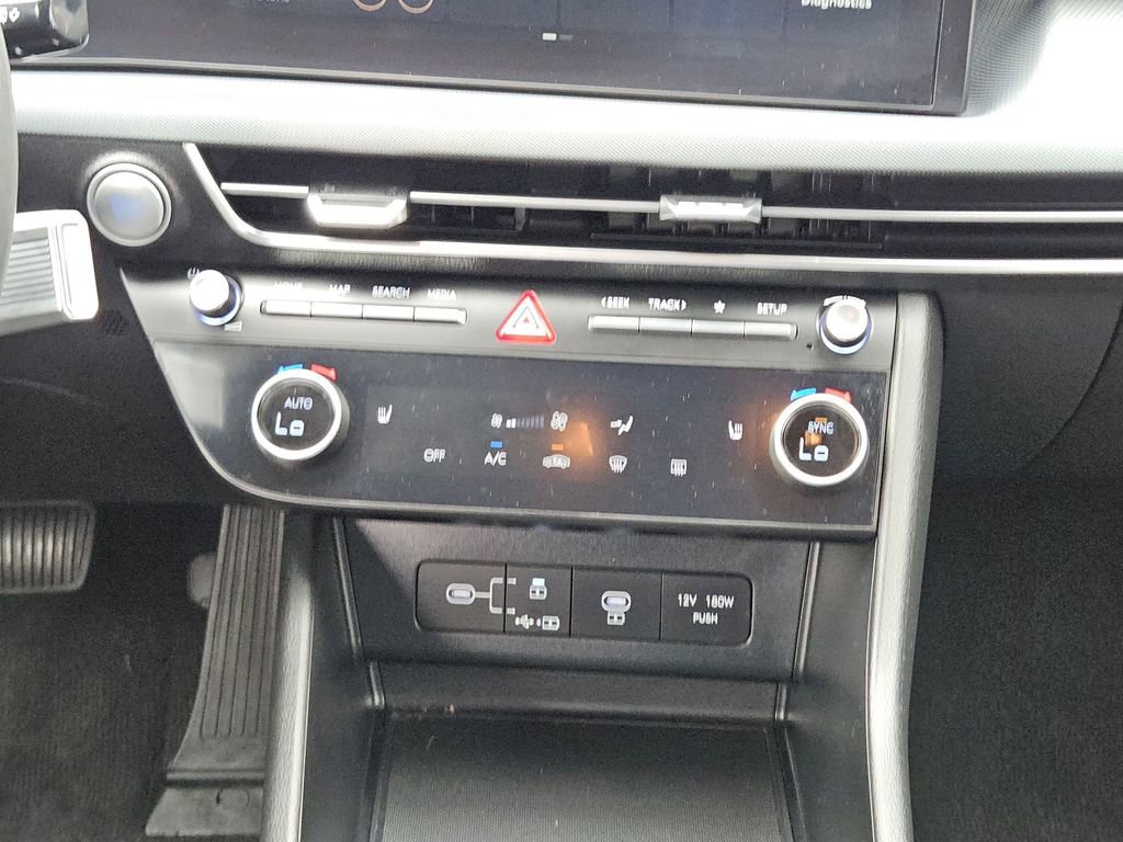 Used 2025 Hyundai Sonata SEL FWD image 22