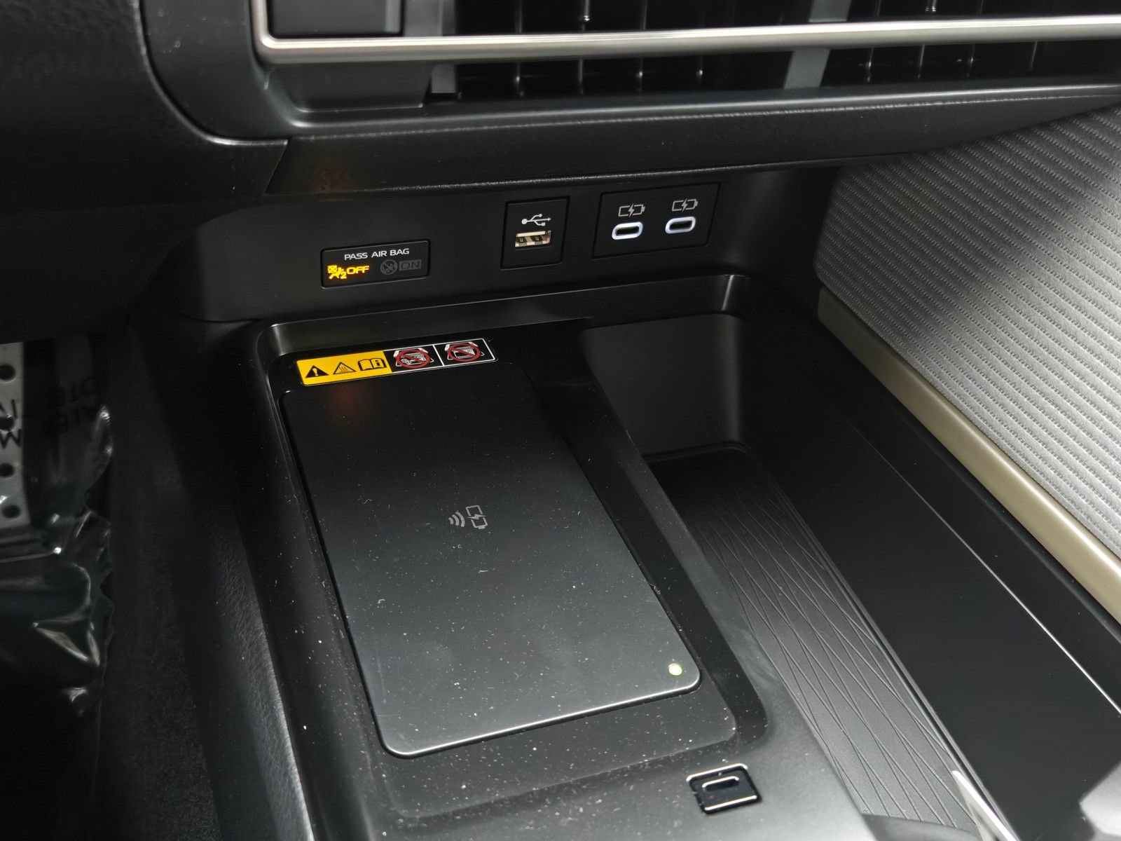 Used 2026 Toyota Camry SE w/ Convenience Package FWD image 17