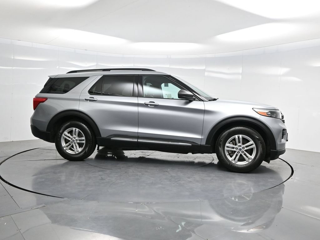 Used 2022 Ford Explorer XLT RWD image 34