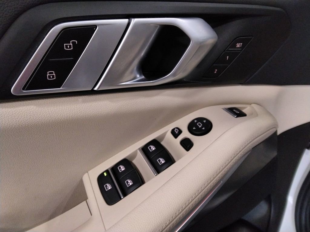 Used 2022 BMW X5 xDrive40i w/ Executive Package image 27