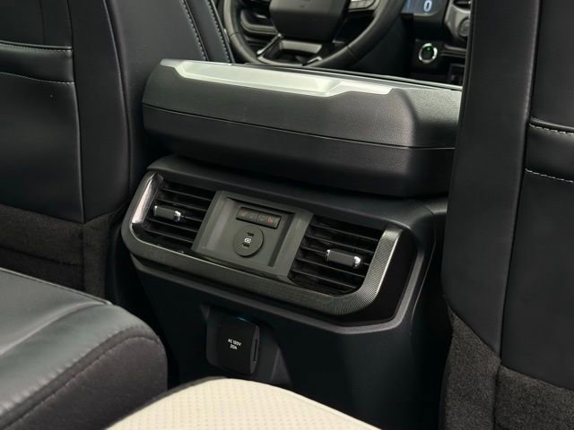 Used 2025 Ford F150 Lightning Platinum AWD/4WD image 25