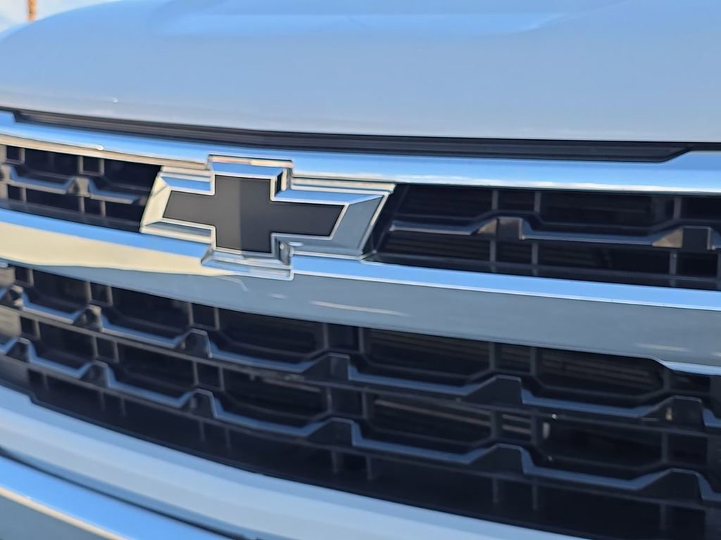 Used 2023 Chevrolet Silverado 1500 LT w/ Convenience Package II AWD/4WD image 32
