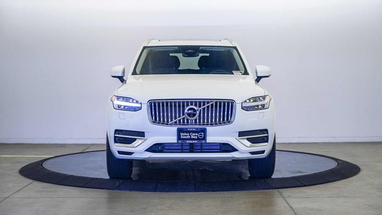 Certified 2024 Volvo XC90 T8 Plus w/ Protection Package Premier AWD/4WD image 7