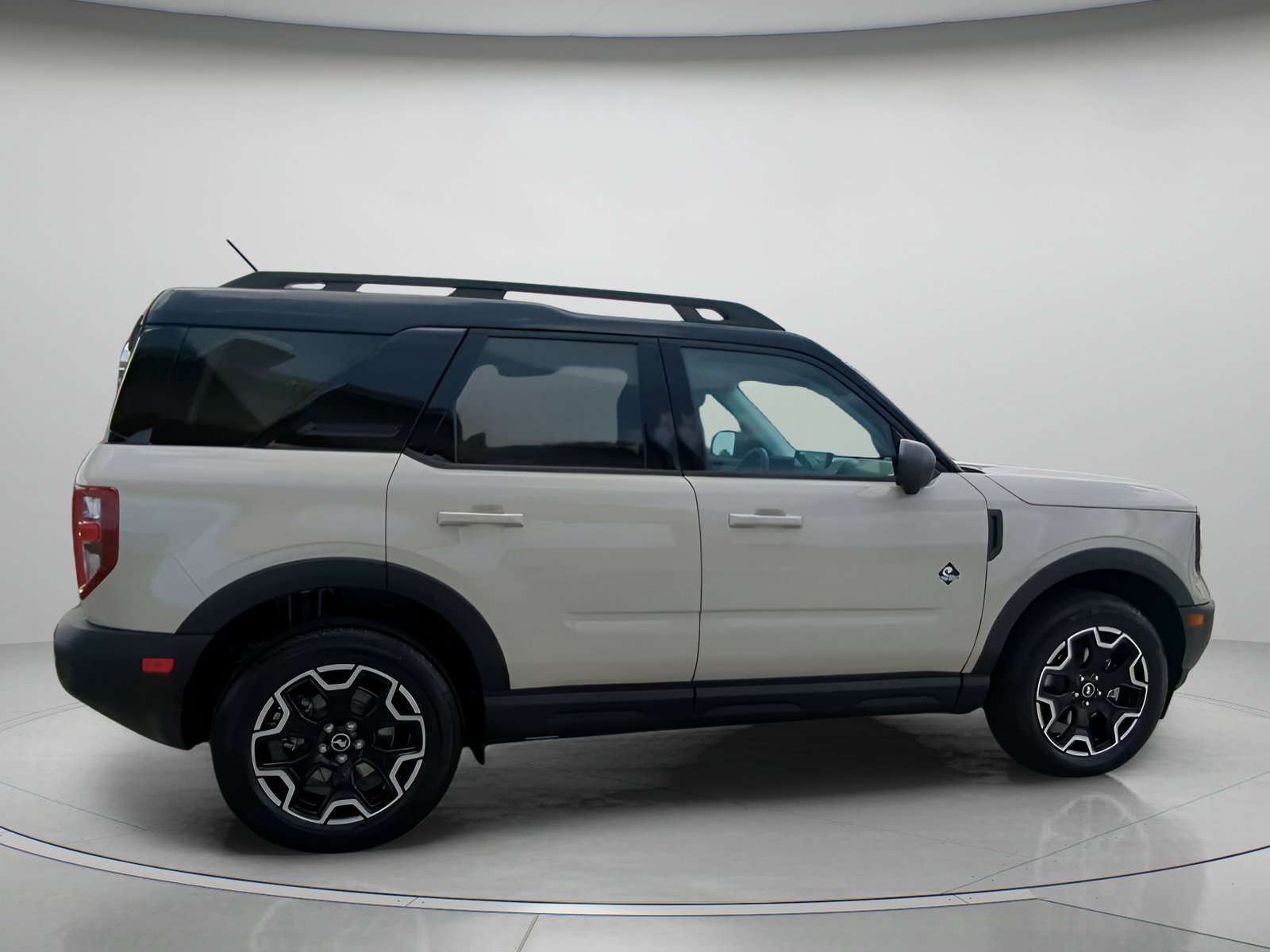 New 2025 Ford Bronco Sport Outer Banks w/ Outer Banks Tech Package+ AWD/4WD image 35