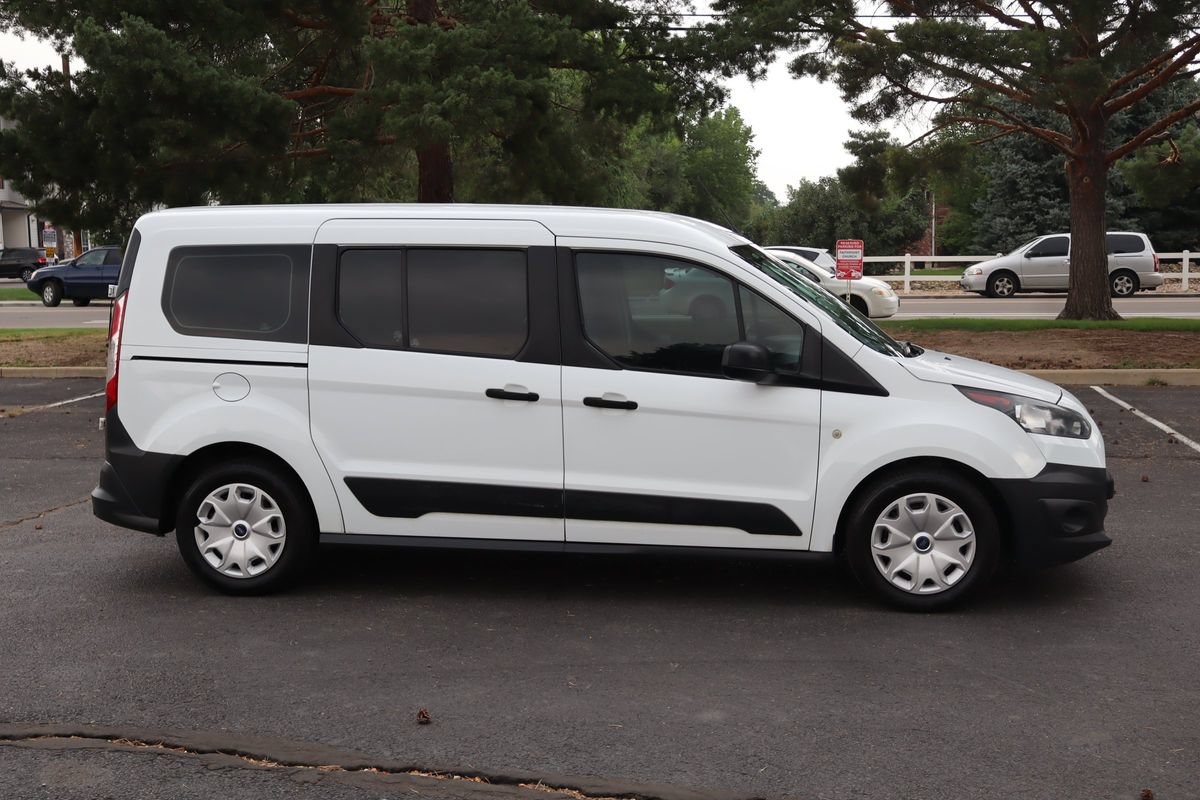 Used 2017 Ford Transit Connect XL FWD image 3