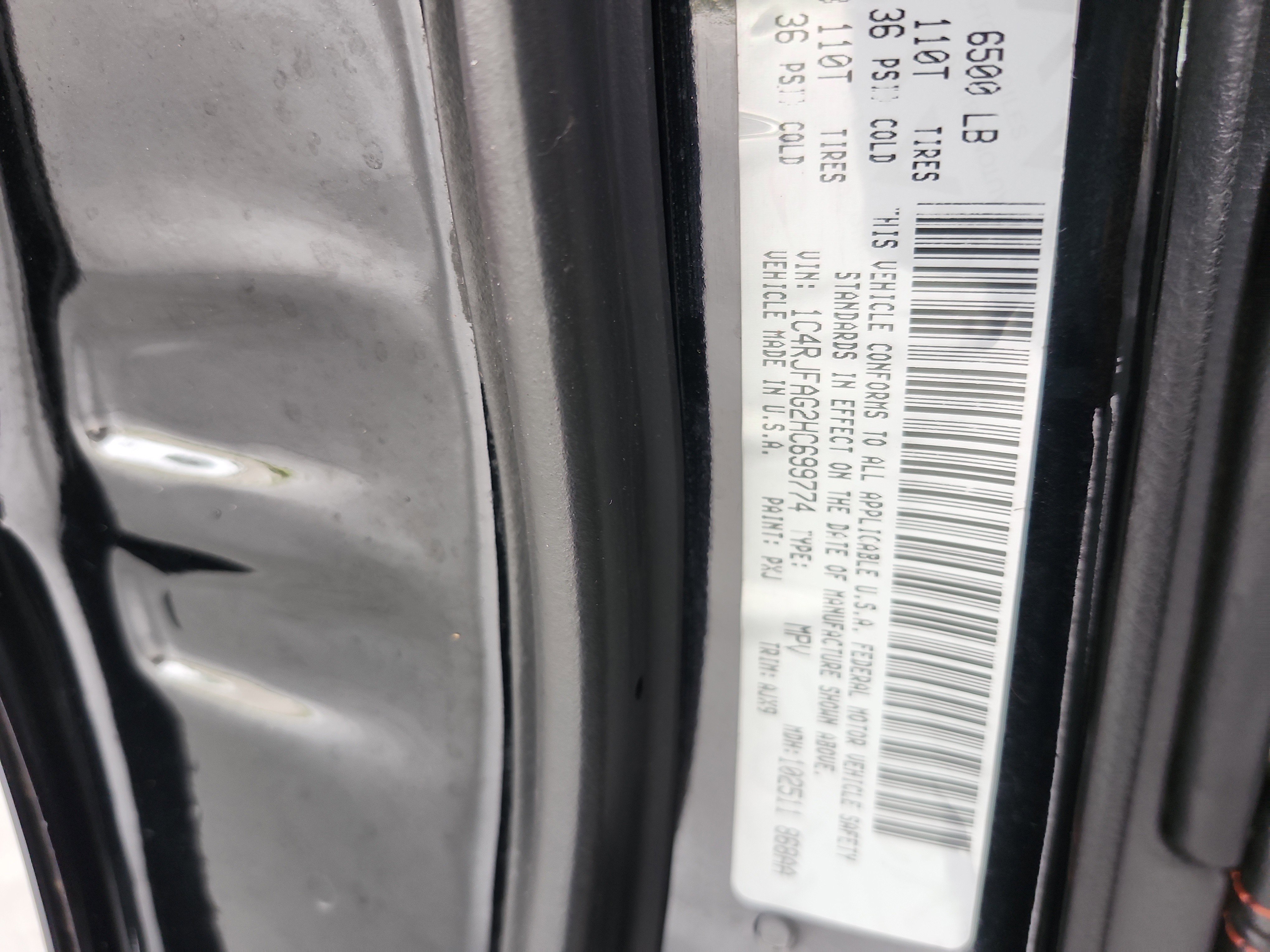 Used 2017 Jeep Grand Cherokee Laredo image 28