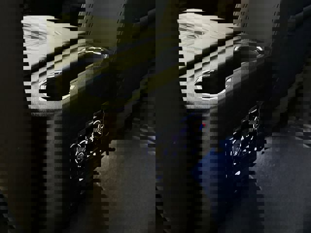 Used 2023 Chevrolet Suburban LT w/ Luxury Package image 29