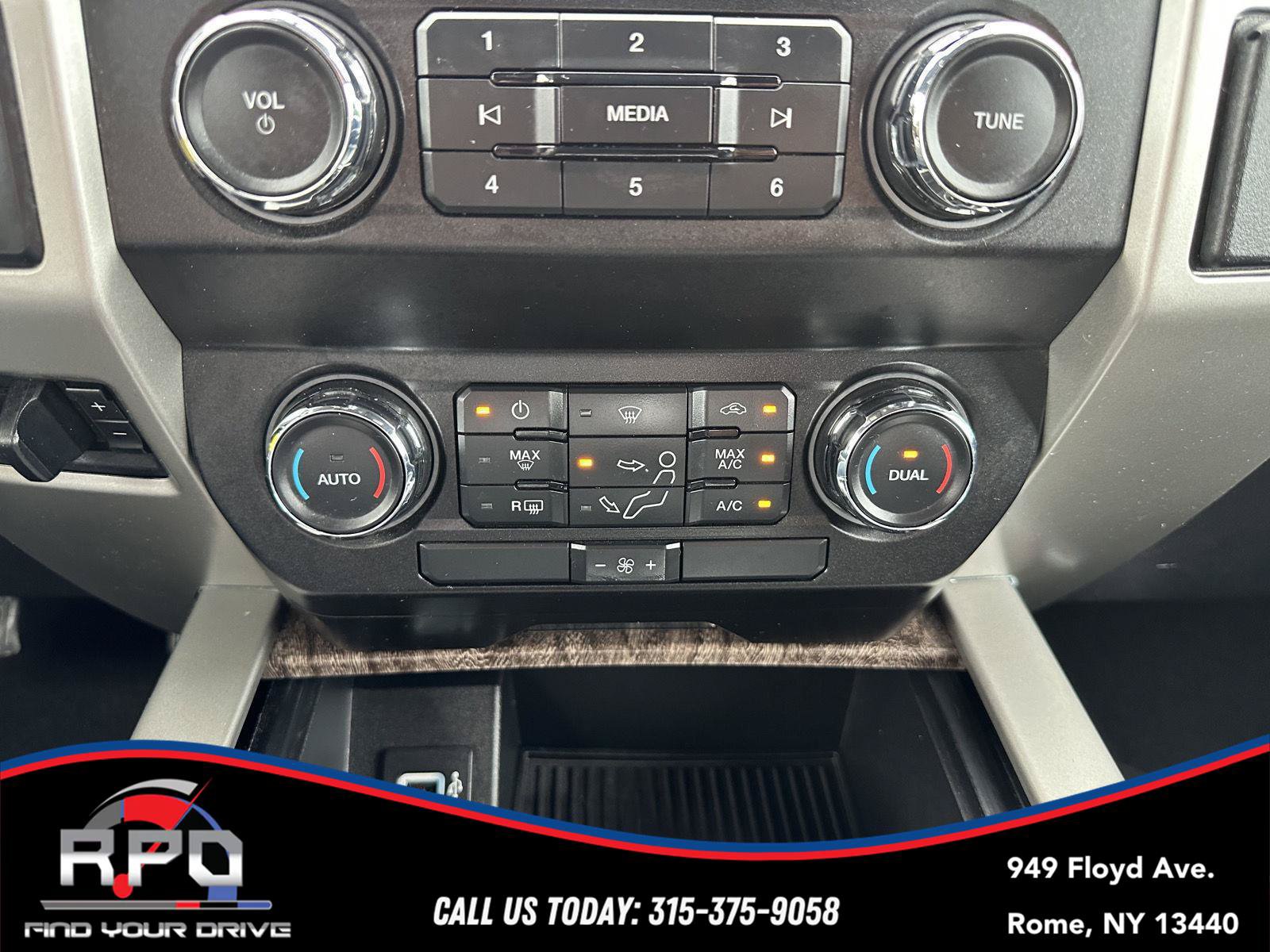 Used 2019 Ford F250 Lariat w/ Chrome Package AWD/4WD image 25