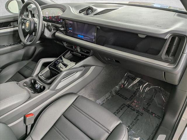 New 2026 Porsche Cayenne Coupe image 25