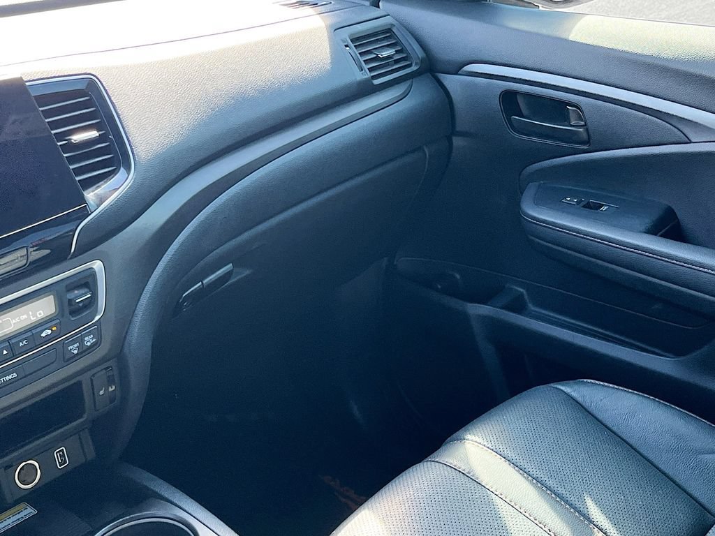Used 2023 Honda Passport TrailSport image 25