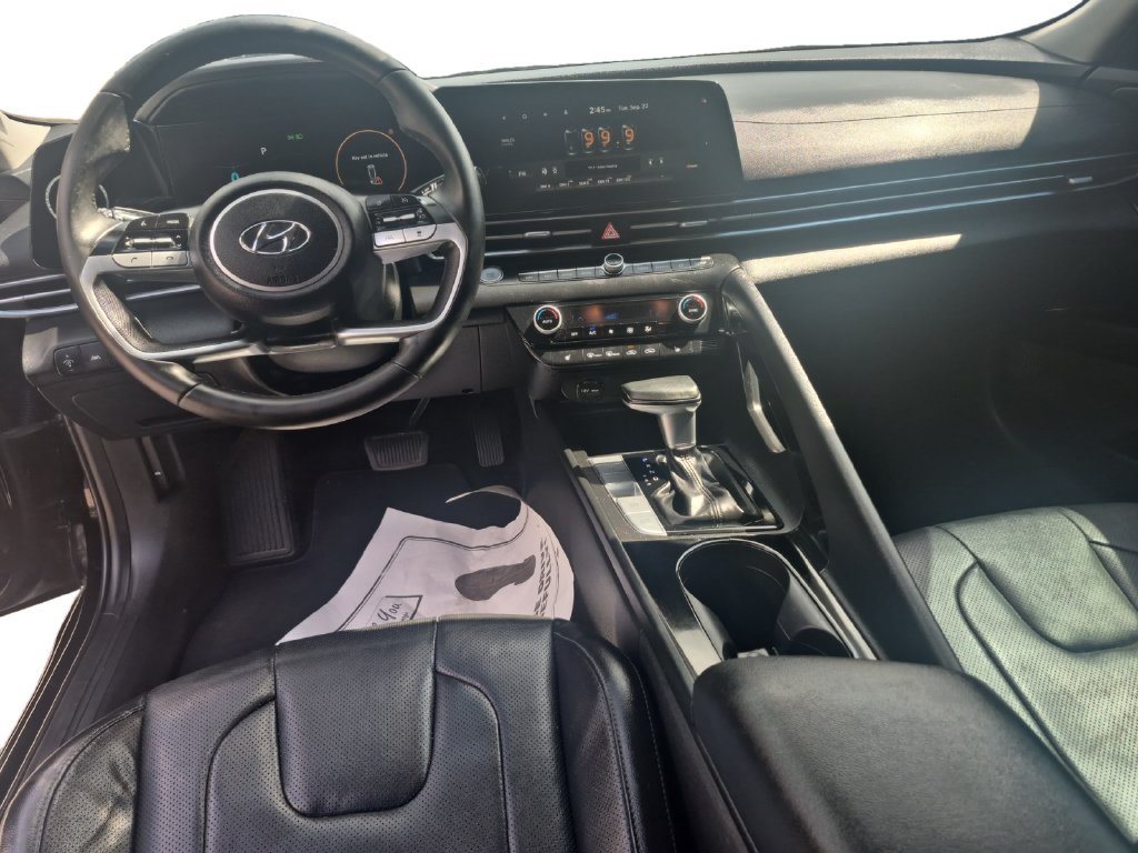 Used 2022 Hyundai Elantra Limited FWD image 10