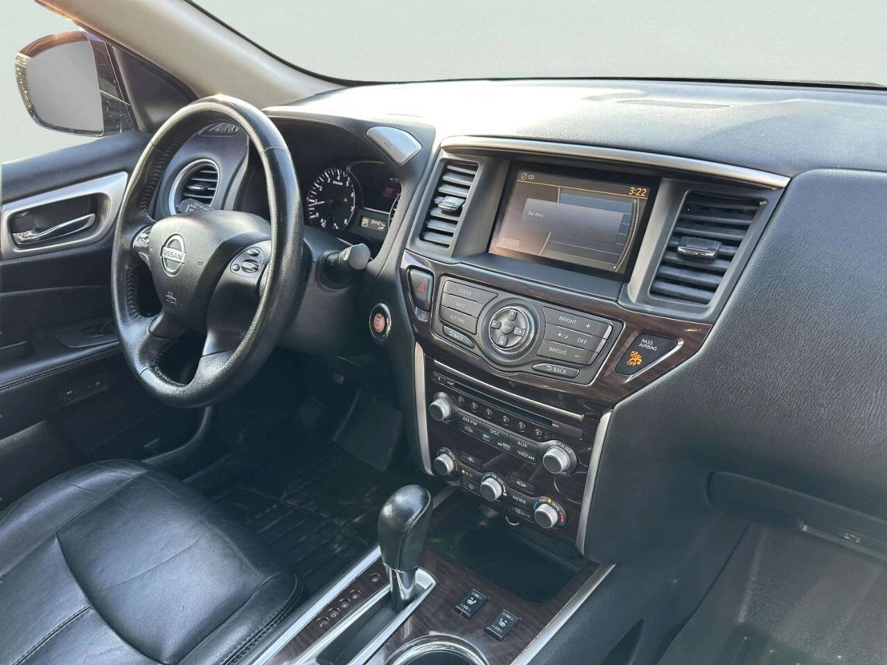 Used 2013 Nissan Pathfinder SL AWD/4WD image 22