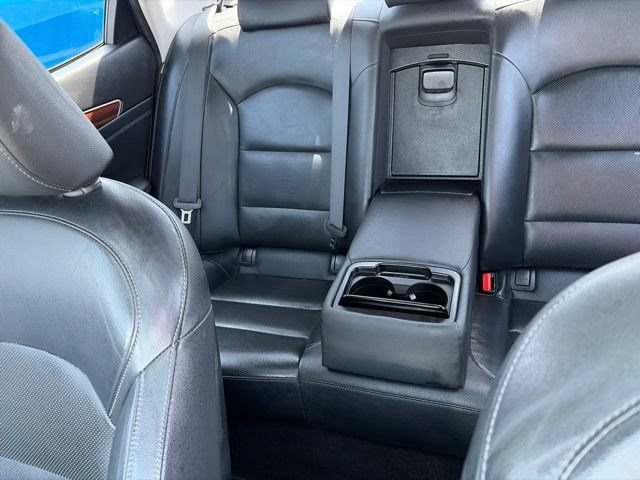 Used 2017 Kia Cadenza Premium w/ Luxury Package FWD image 31
