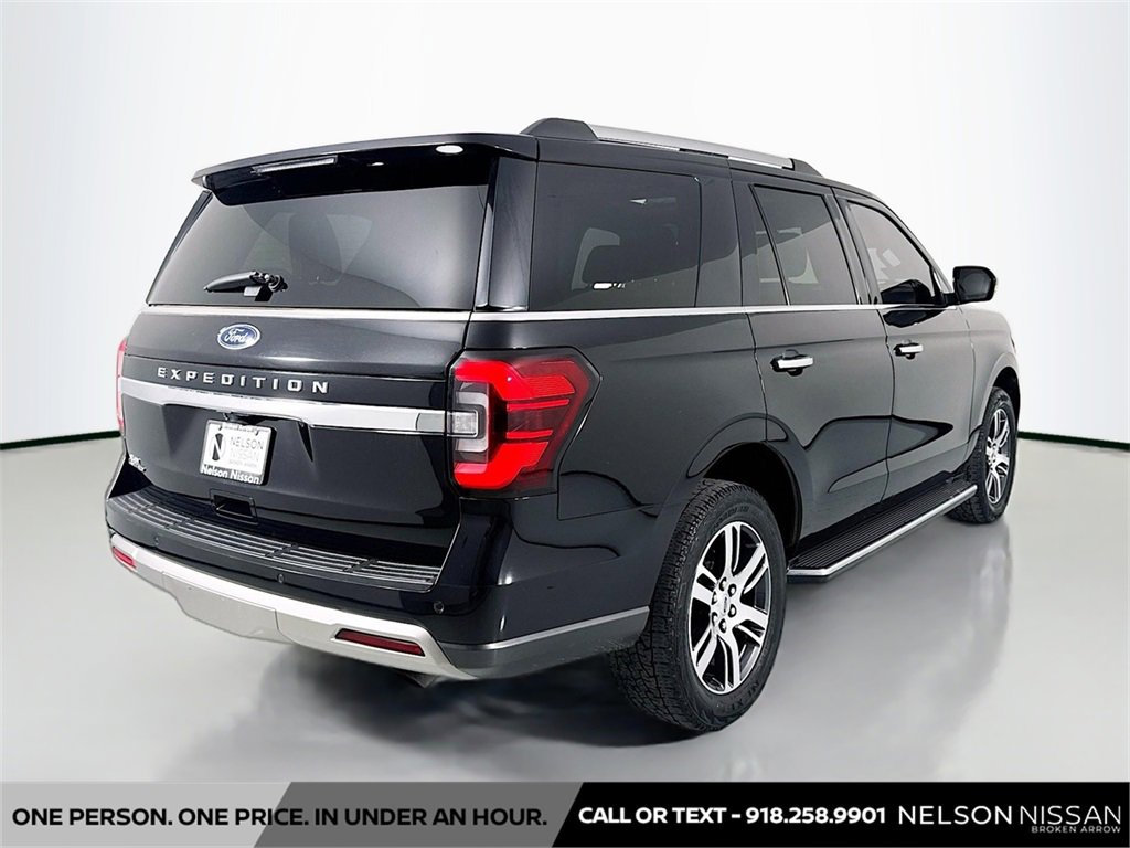 Used 2022 Ford Expedition Limited image 5