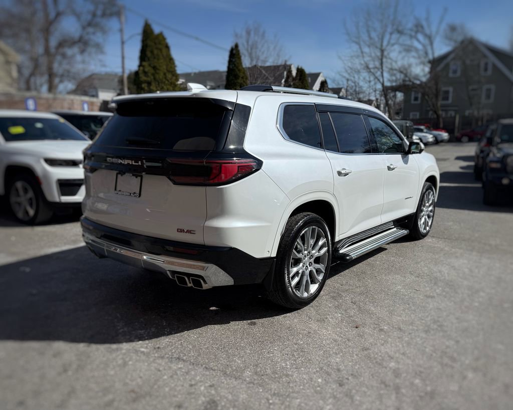 Used 2025 GMC Acadia Denali w/ Super Cruise Package image 8