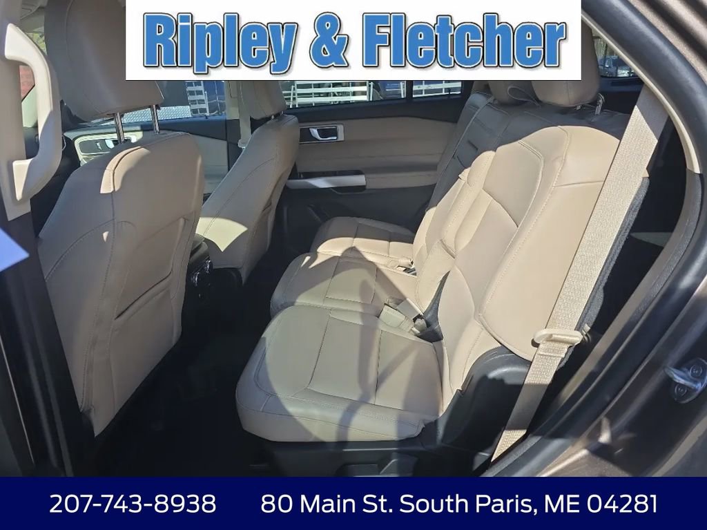 Used 2021 Ford Explorer XLT w/ Equipment Group 202A AWD/4WD image 13
