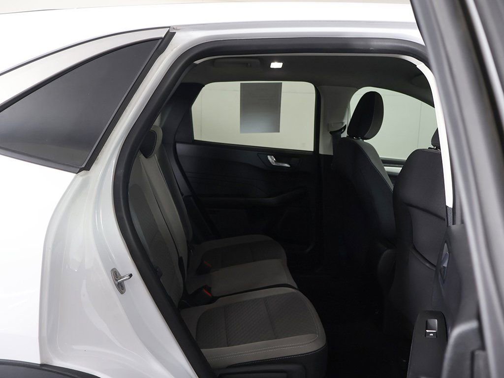 Used 2021 Ford Escape SE image 29