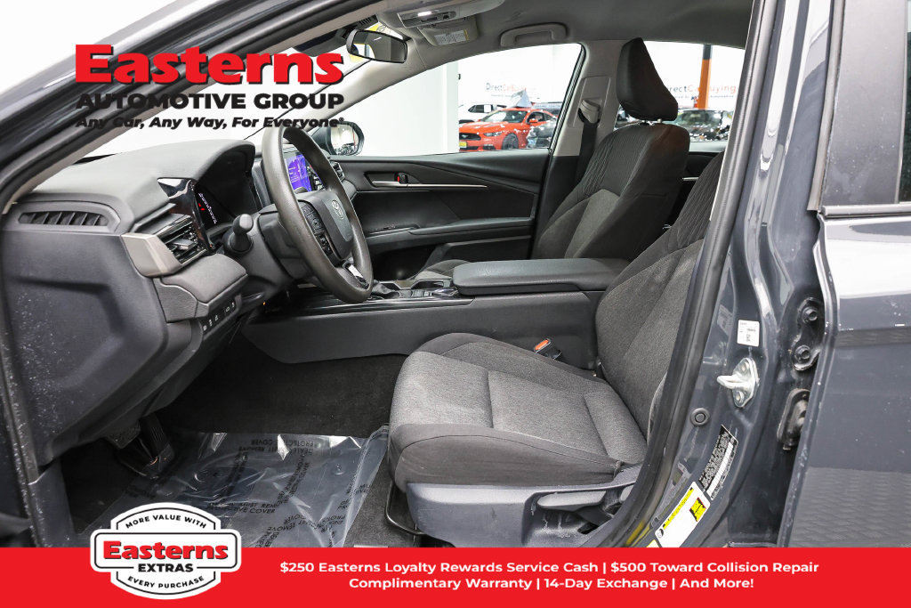 Used 2025 Toyota Camry LE FWD image 8