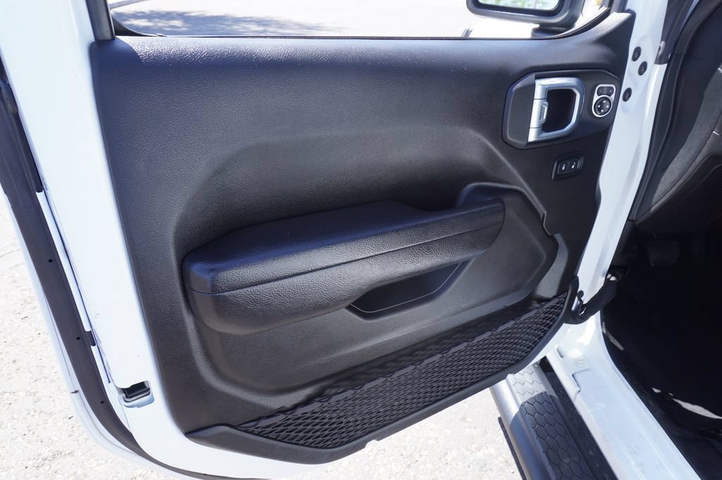 Used 2024 Jeep Wrangler Unlimited Sport AWD/4WD image 18