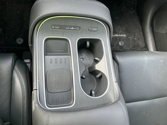 Used 2026 Hyundai Palisade Calligraphy image 17