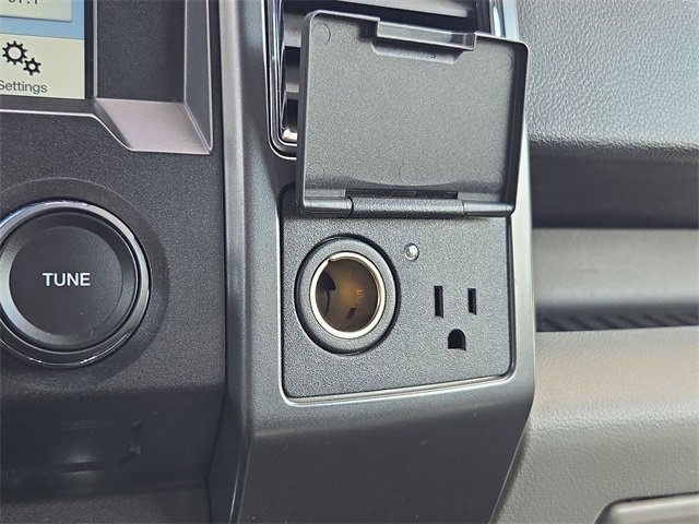 Used 2018 Ford F150 XLT w/ Equipment Group 302A Luxury image 32