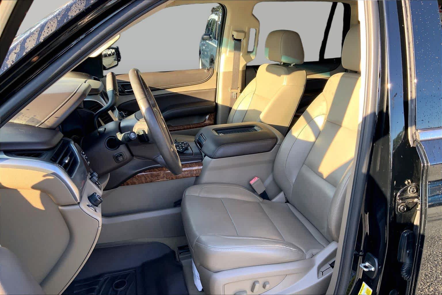 Used 2017 Chevrolet Tahoe Premier RWD image 8
