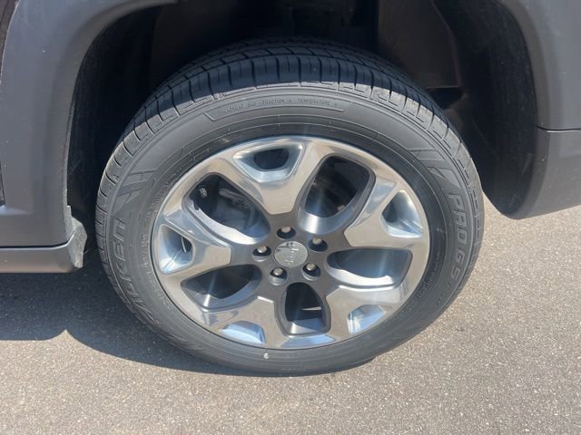 Used 2019 Jeep Compass Limited AWD/4WD image 9