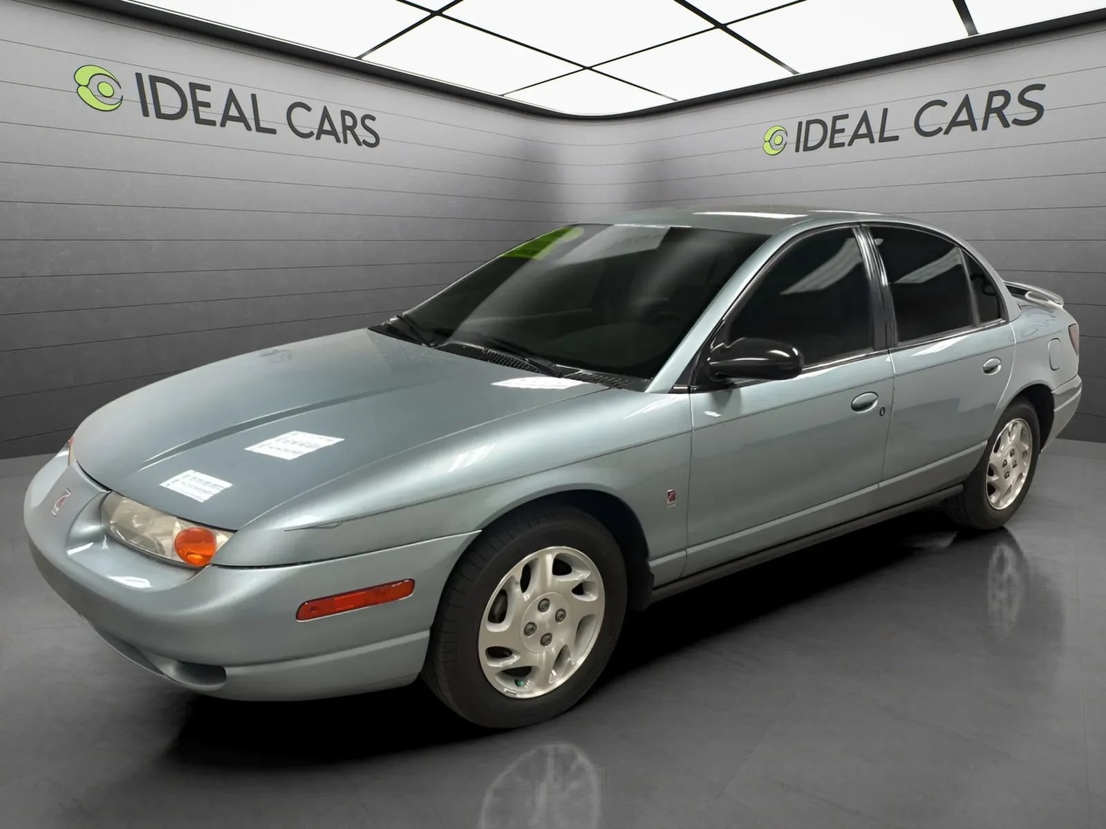 Used 2002 Saturn S-Series SL2 w/ SL2 Option Pkg 2 FWD image 1