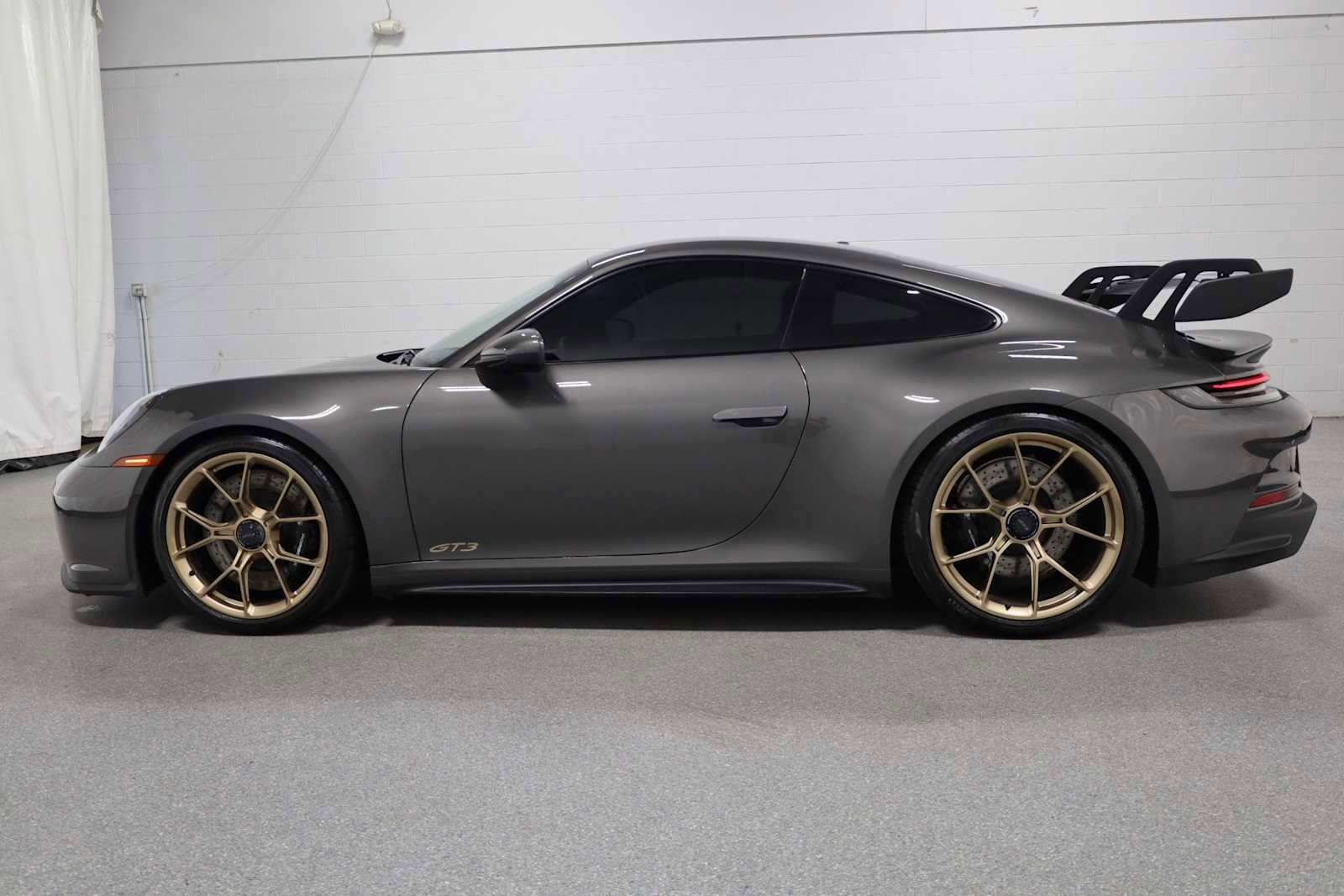 Used 2023 Porsche 911 GT3 image 2