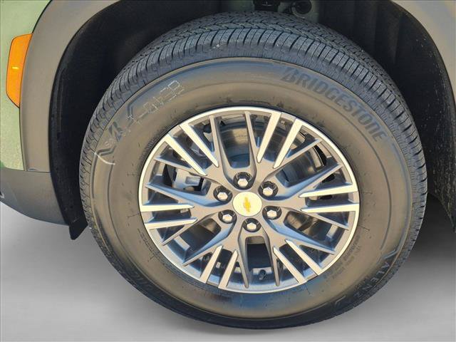 New 2027 Chevrolet Traverse LT FWD image 9