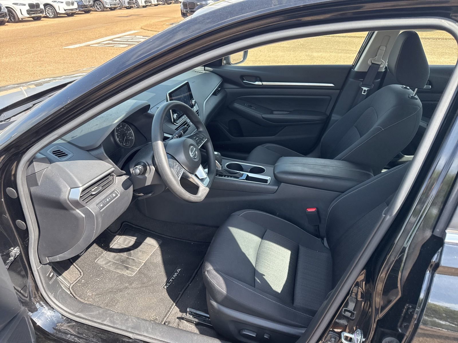 Used 2022 Nissan Altima 2.5 SV image 11