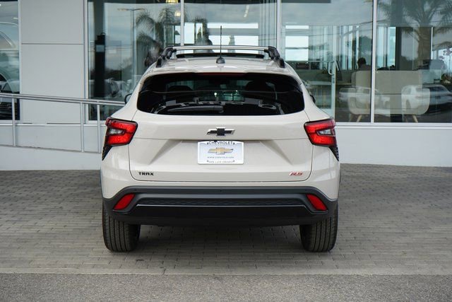 New 2026 Chevrolet Trax RS w/ Sunroof Package image 7