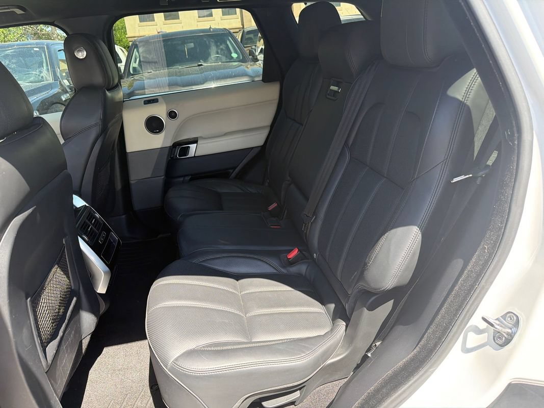 Used 2016 Land Rover Range Rover Sport HSE AWD/4WD image 13