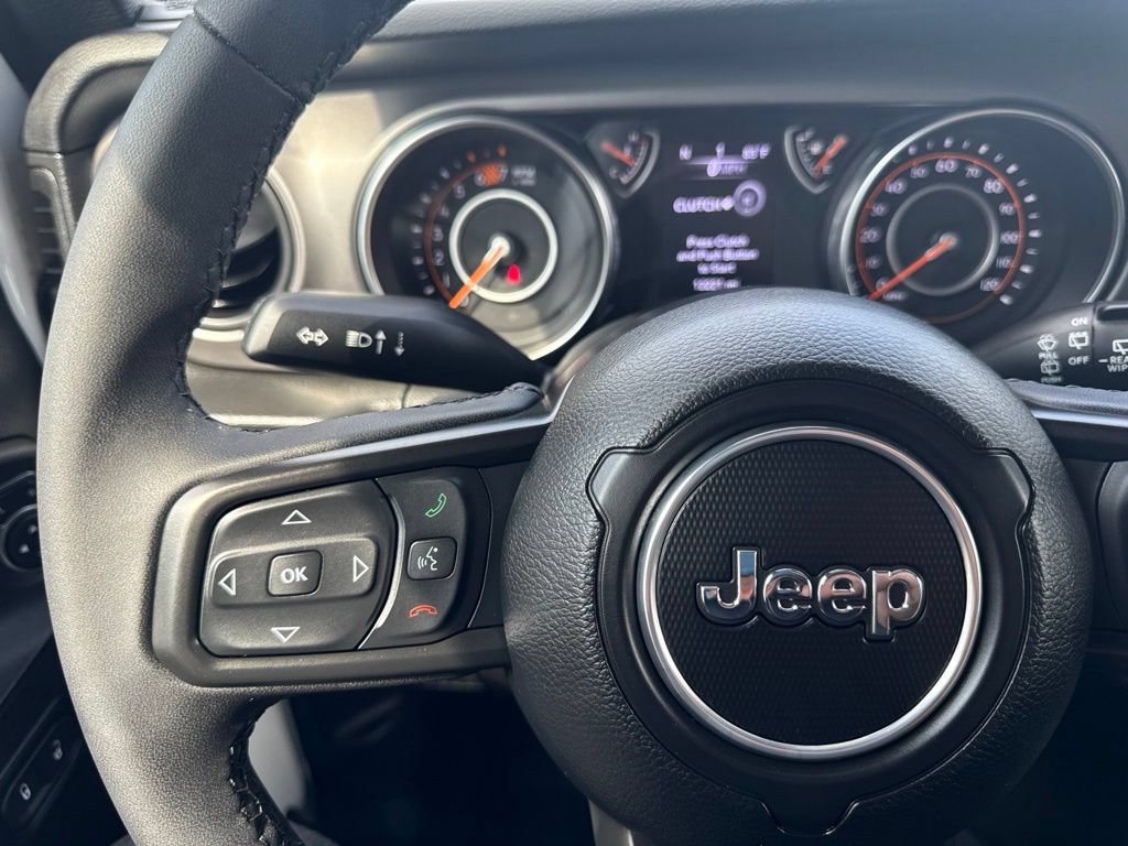 Used 2023 Jeep Wrangler Sport AWD/4WD image 23