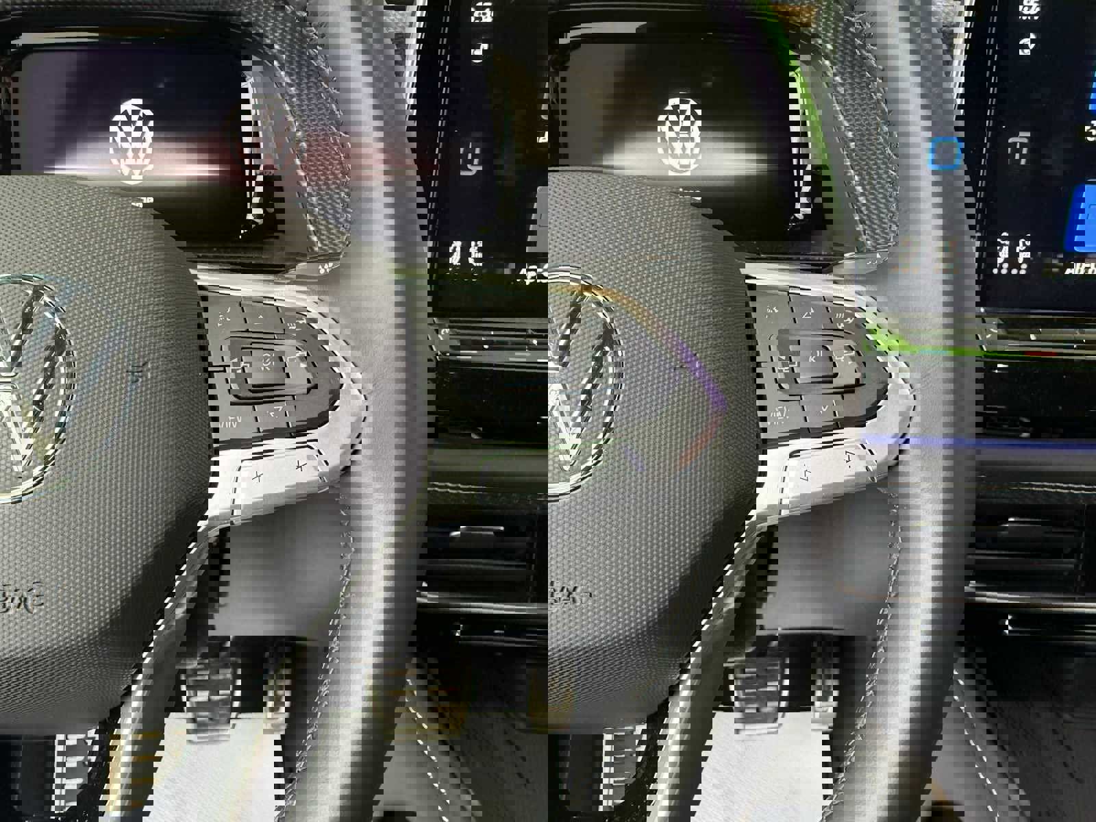 New 2026 Volkswagen Atlas Cross Sport SEL Premium R-Line image 11