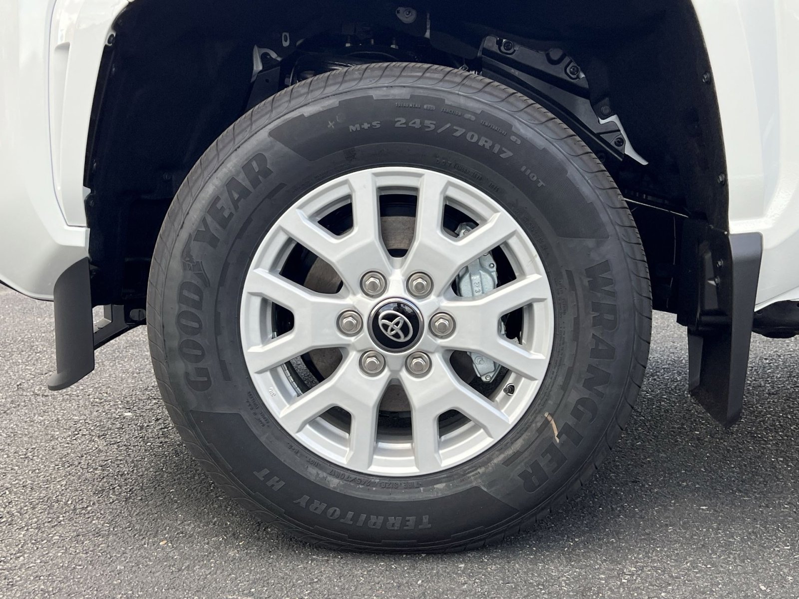 New 2025 Toyota Tacoma SR5 image 7