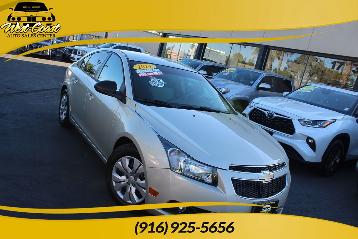 Used 2014 Chevrolet Cruze LS FWD image 1