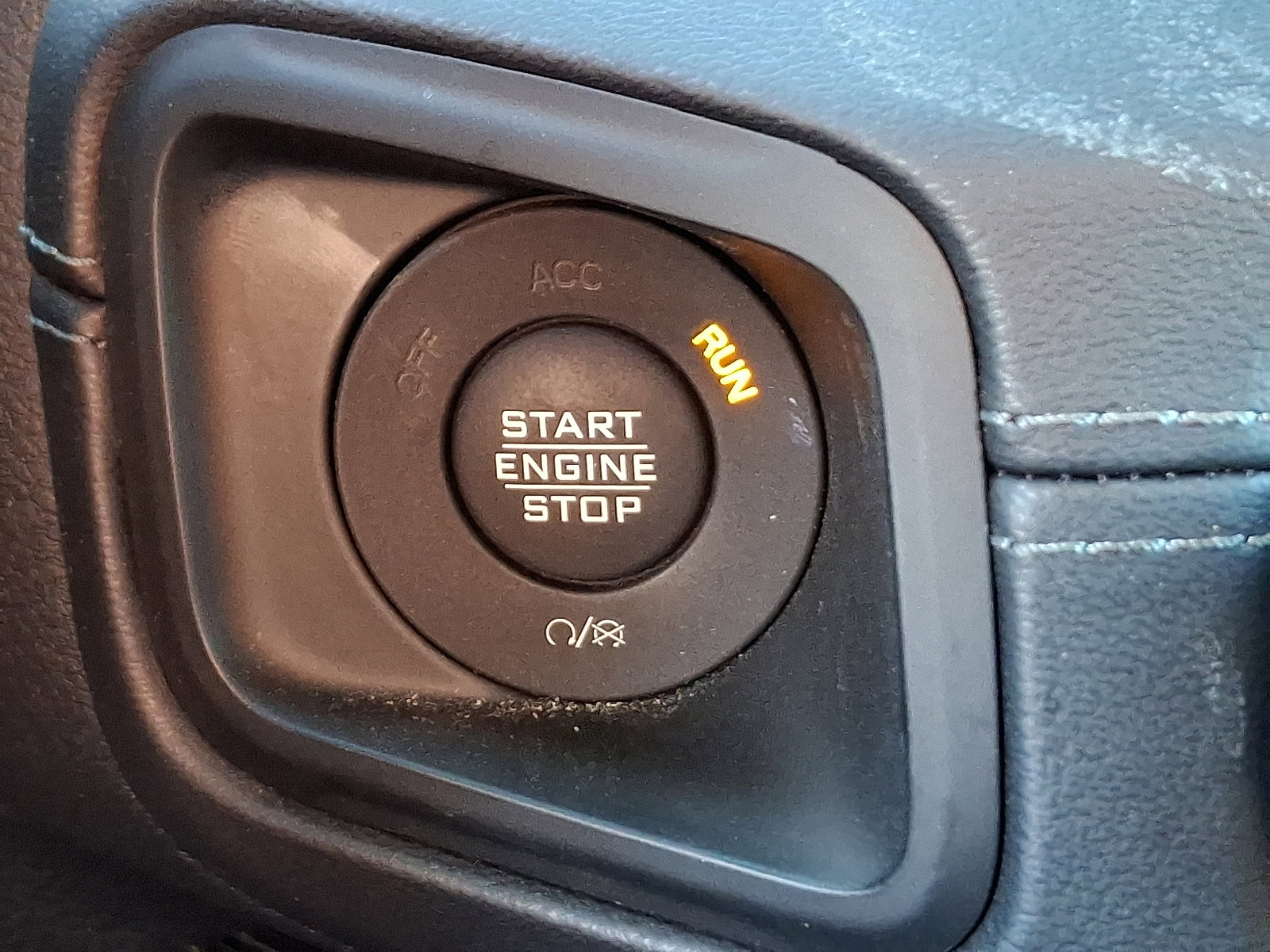 Used 2024 Jeep Gladiator Mojave image 22