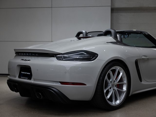 Certified 2022 Porsche 718 Boxster Spyder image 21