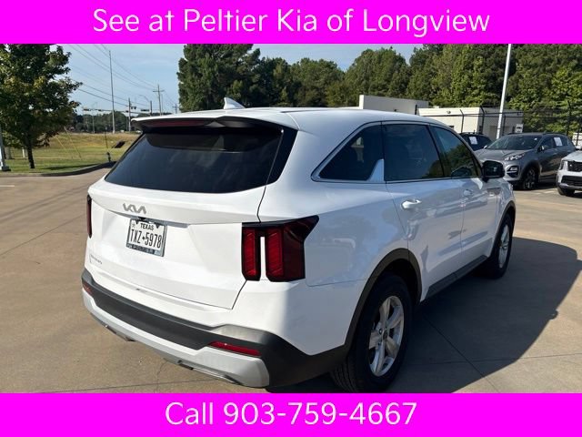 Used 2024 Kia Sorento LX FWD image 6