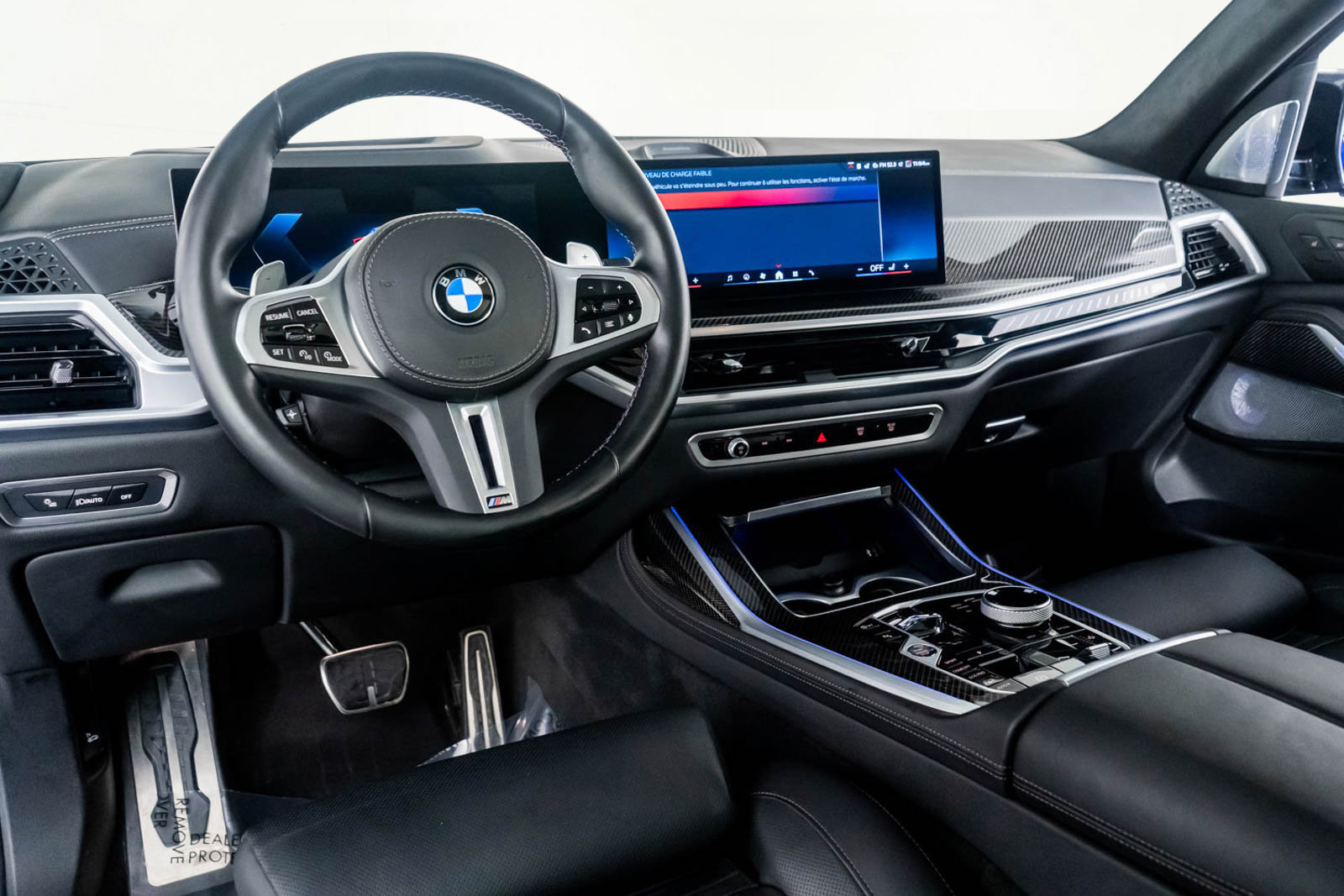 Used 2024 BMW X7 M60i w/ Premium Package image 2