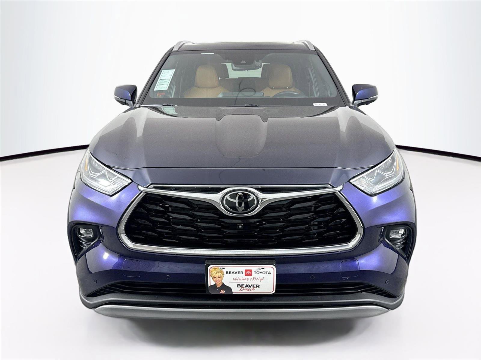Used 2024 Toyota Highlander Platinum FWD image 9