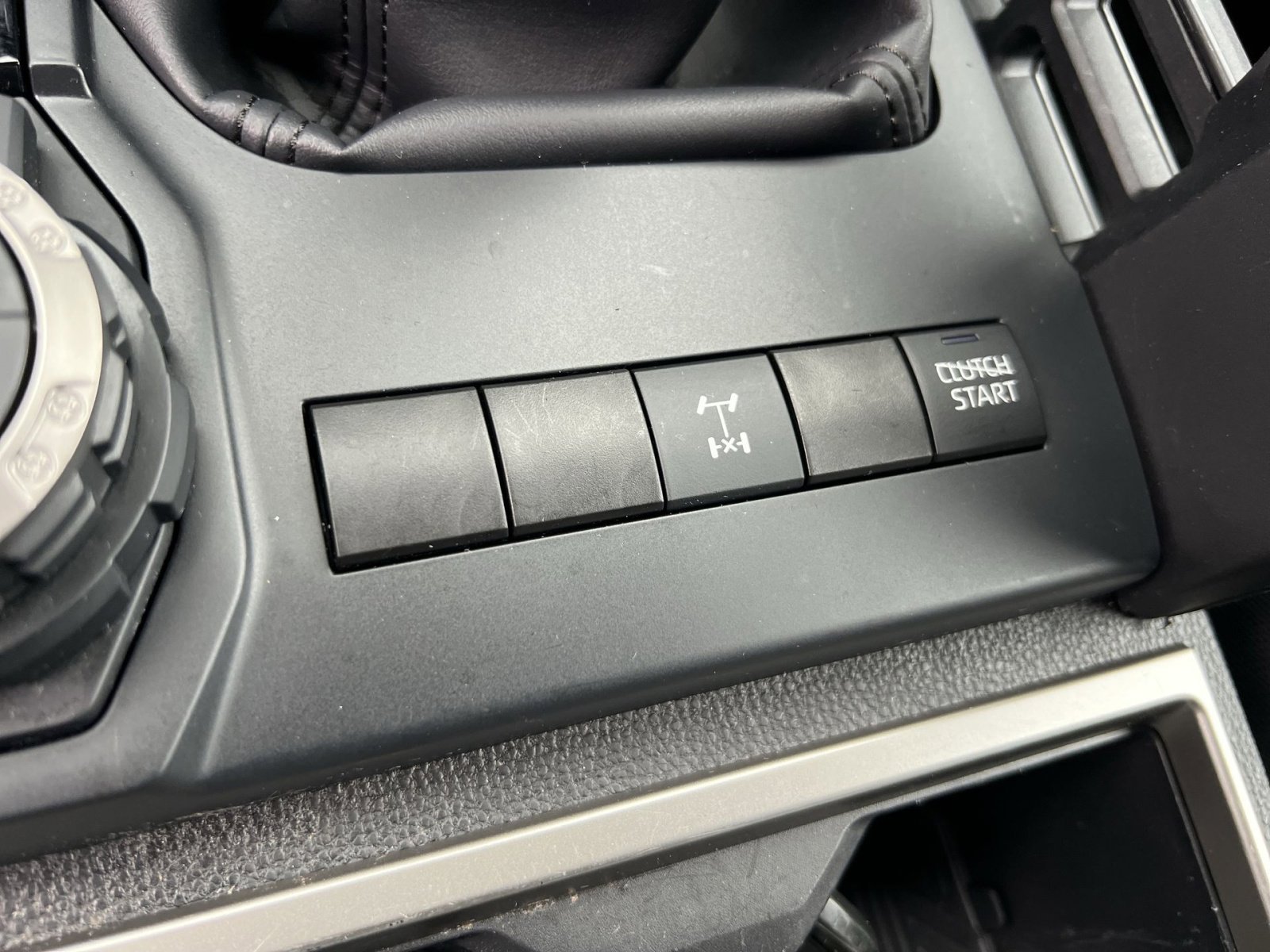 Used 2024 Toyota Tacoma TRD Off-Road w/ TRD Off Road Upgrade Package image 28