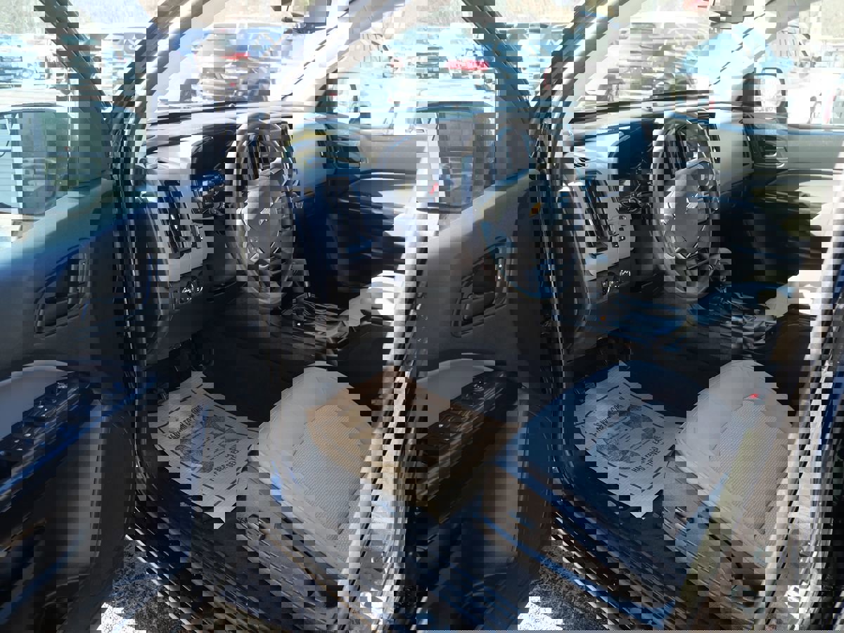 Used 2020 Chevrolet Colorado W/T w/ Custom Special Edition image 10