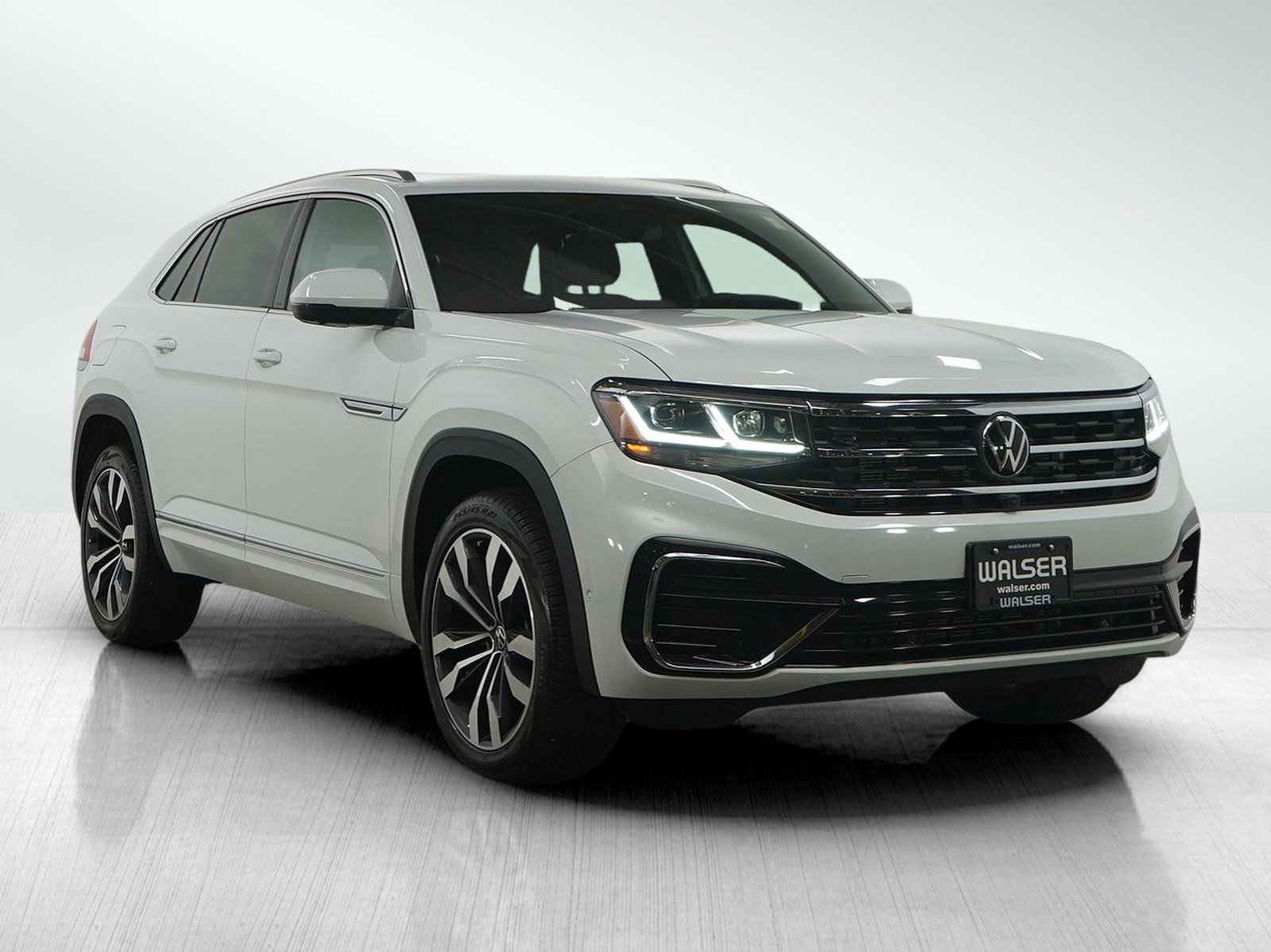 Used 2023 Volkswagen Atlas Cross Sport SEL Premium R-Line image 7