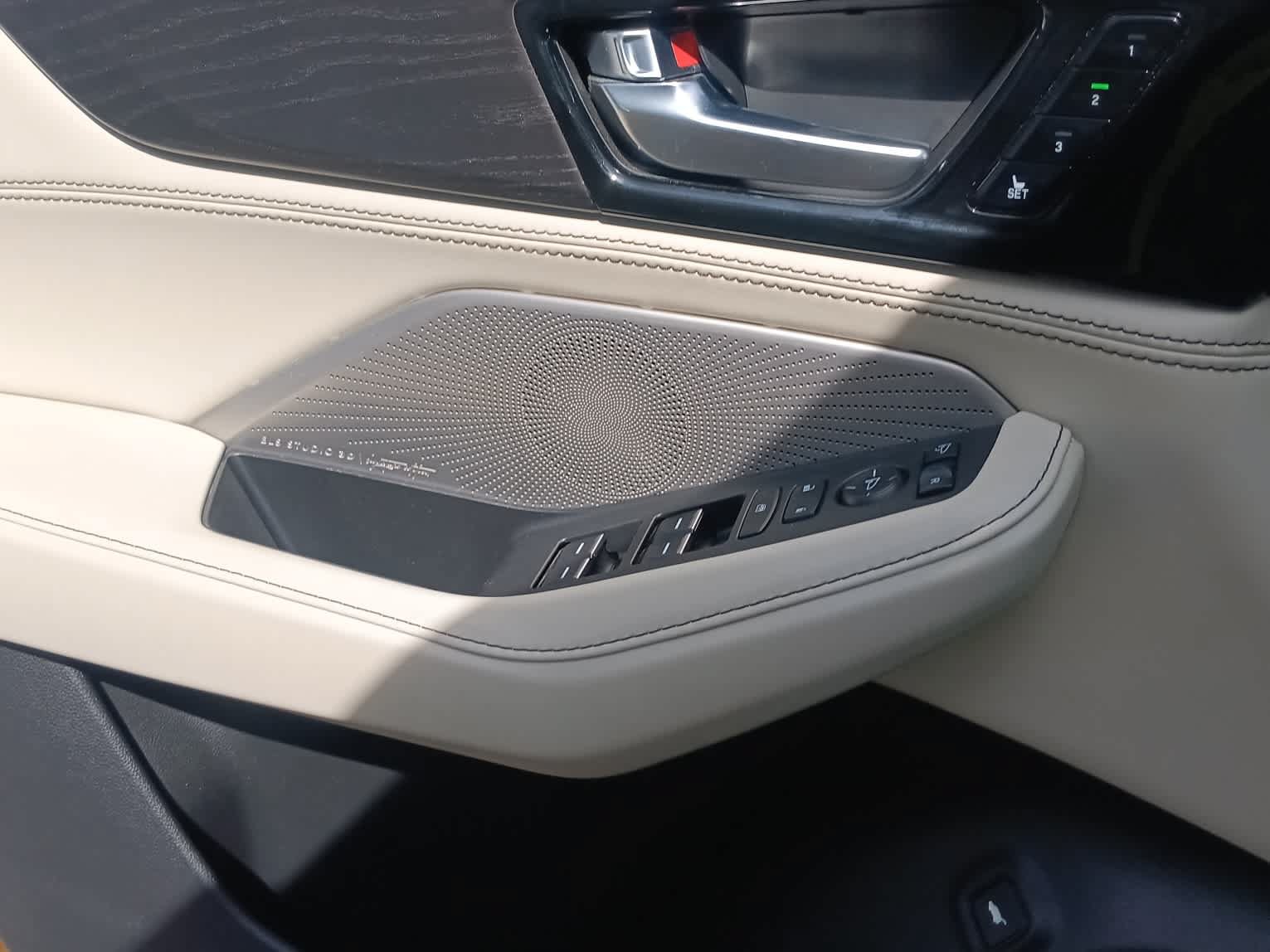 Used 2022 Acura MDX Type S w/ Advance Package AWD/4WD image 14