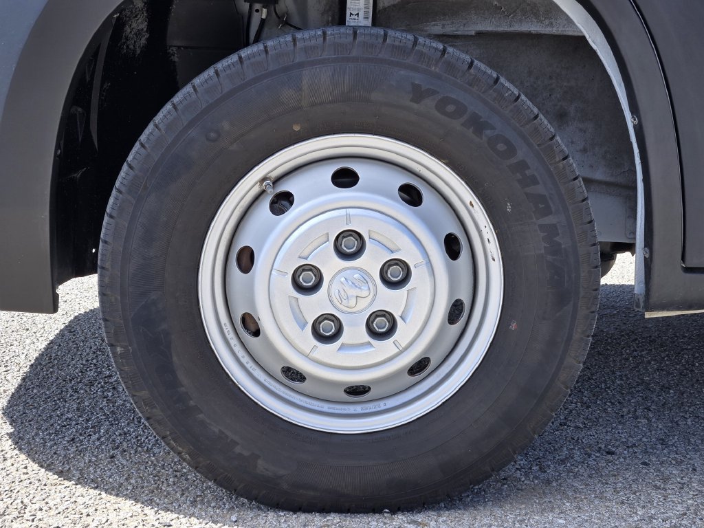 Used 2023 RAM ProMaster 2500 FWD image 12