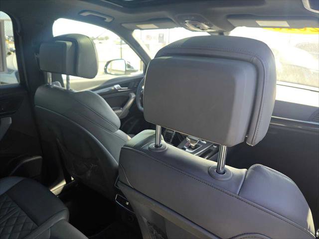 Used 2018 Audi SQ5 Premium Plus w/ S Sport Package image 15