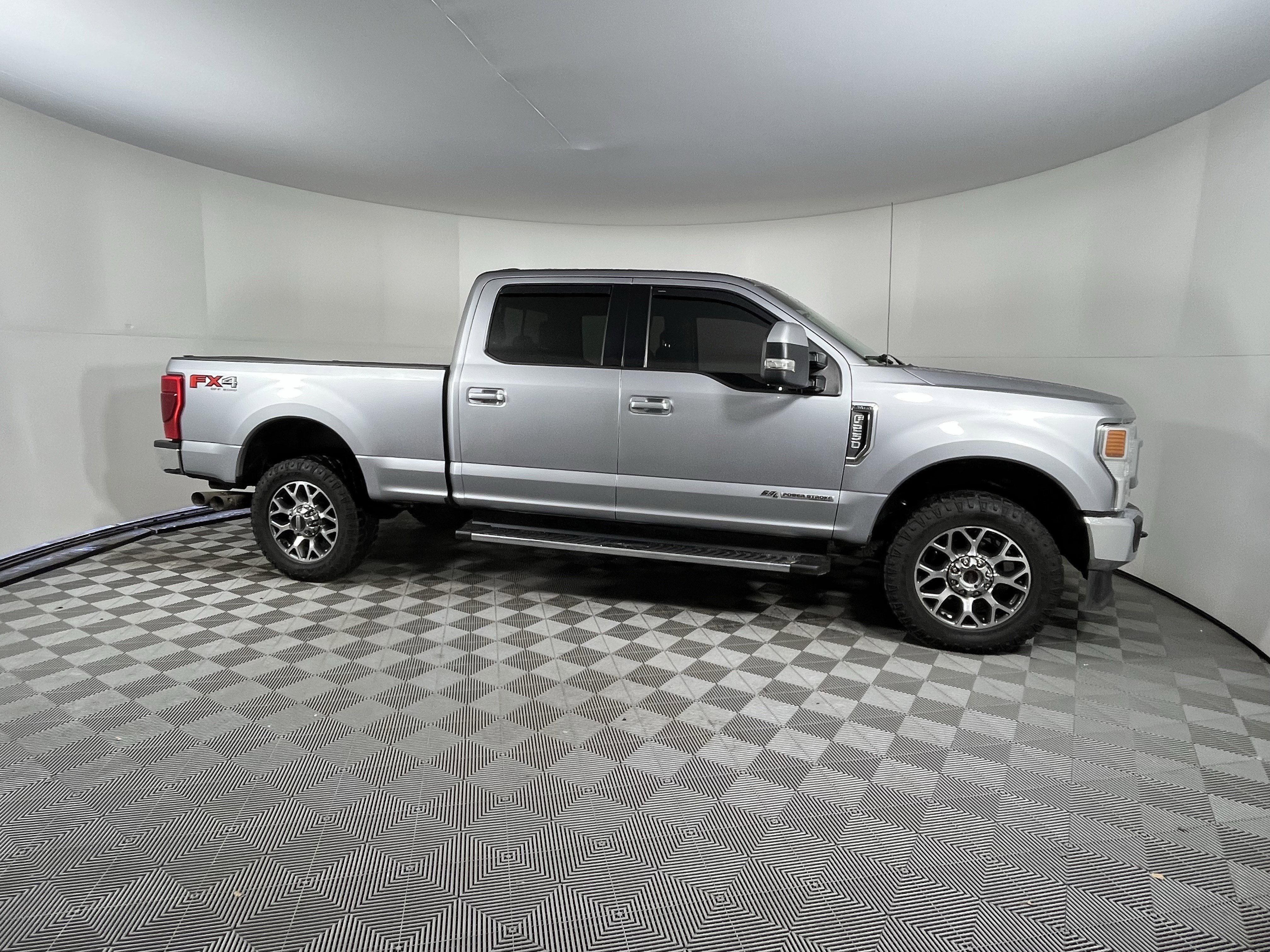 Used 2020 Ford F250 Lariat image 5